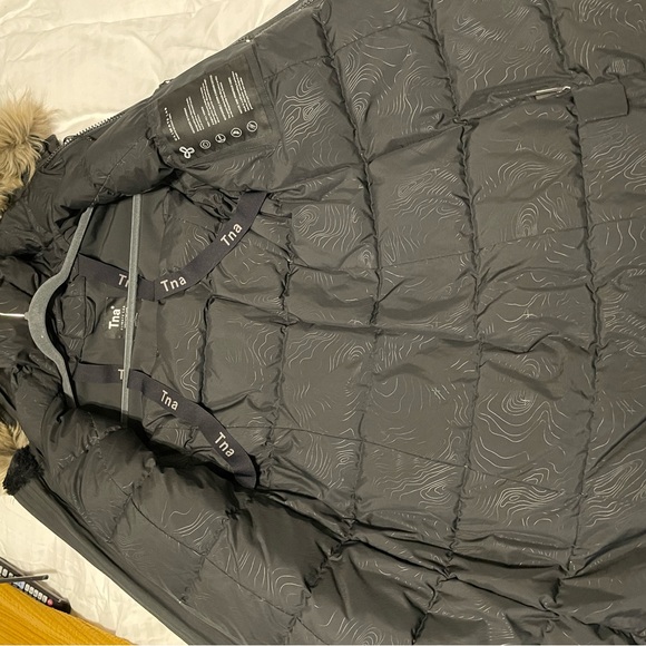 Aritzia TNA Bancroft Parka Down Winter Jacket Black L - Picture 10 of 13